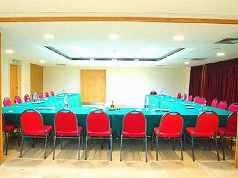 Quality Inn Tripoli Esterno foto